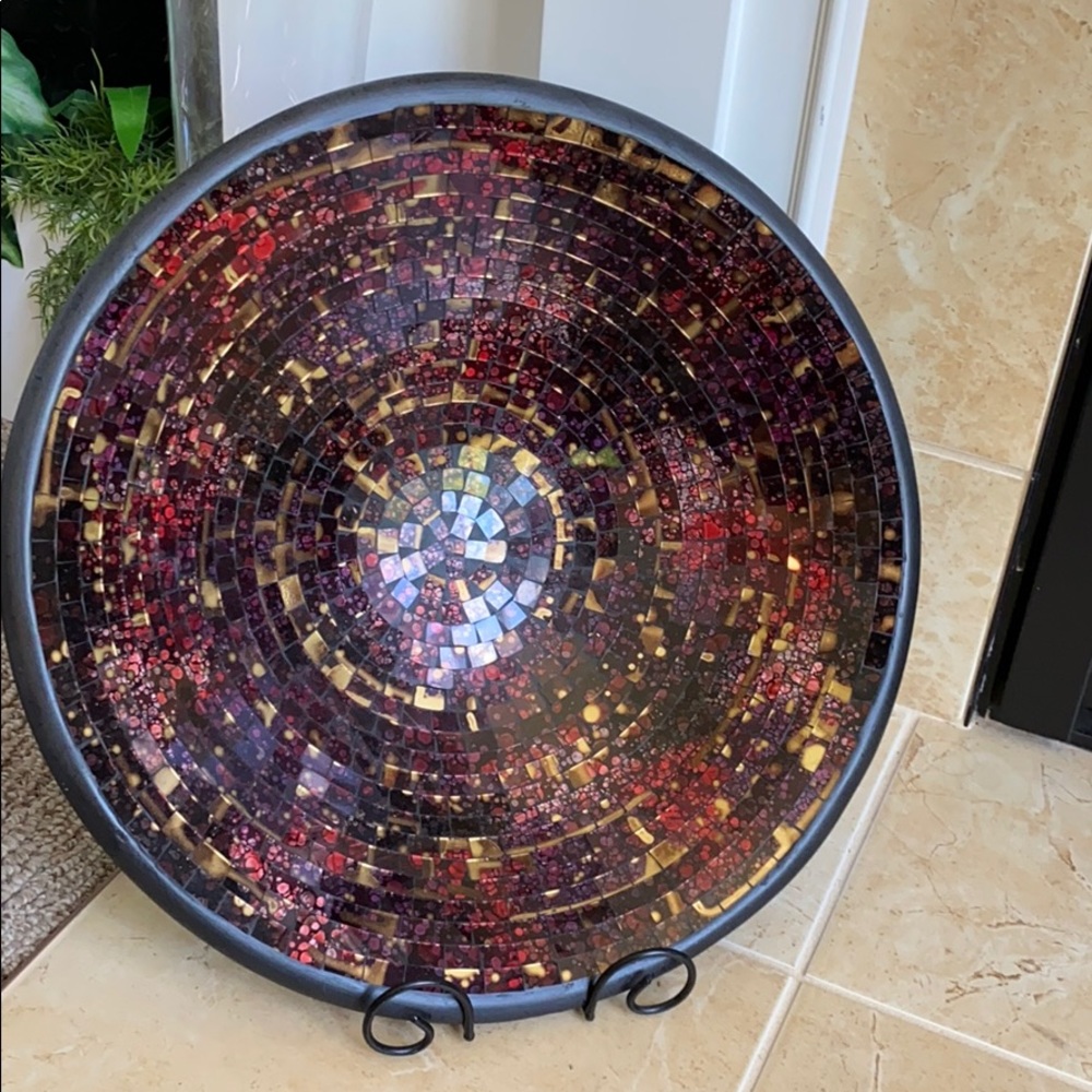 Decorative bowl with stand